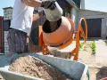 Beton jak zrobić - proste kroki do idealnej mieszanki betonu
